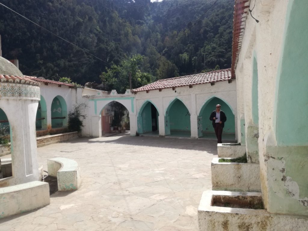 Article : Bourrage des urnes lors des dernières élections en Algérie